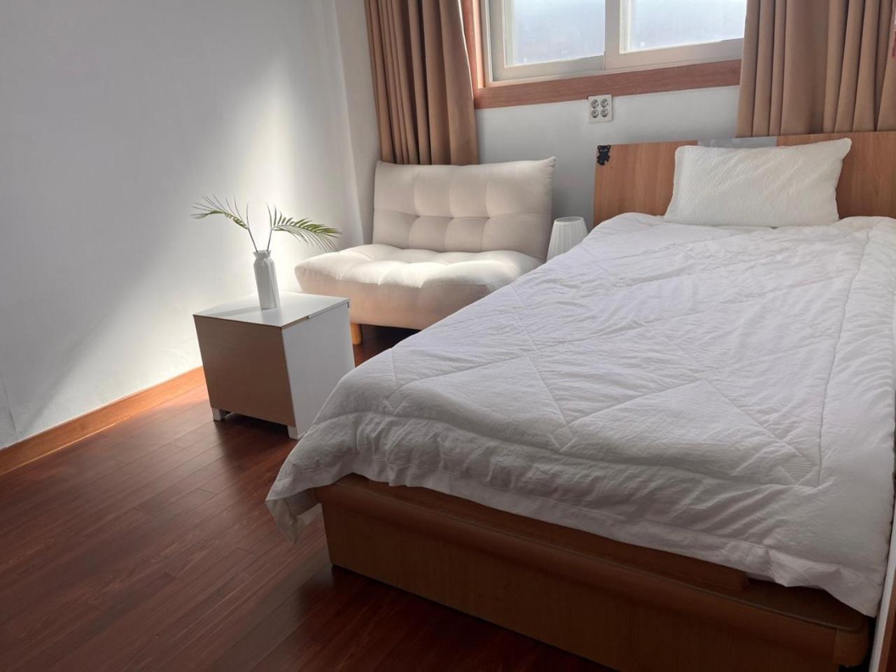 ג'אונג'ו Rgb Guesthouse מראה חיצוני תמונה