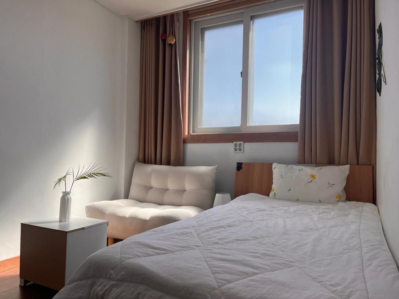 ג'אונג'ו Rgb Guesthouse מראה חיצוני תמונה